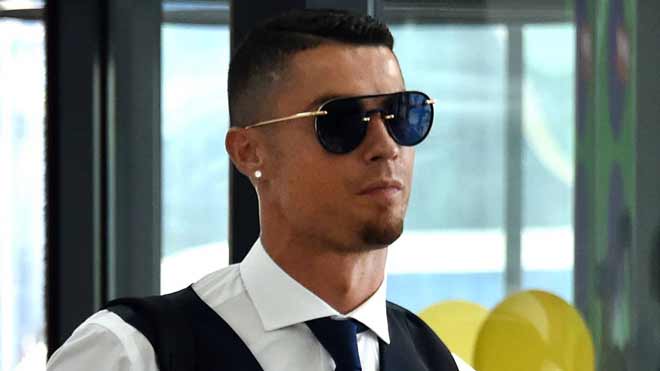 Ronaldo quyết chí bỏ Real: Juventus có &#34;đồng minh&#34; đặc biệt, triệu fan mừng rỡ - 3