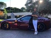 Thế giới - Dàn siêu xe của Messi, CR7 &quot;chưa là gì&quot; so với một cầu thủ châu Phi