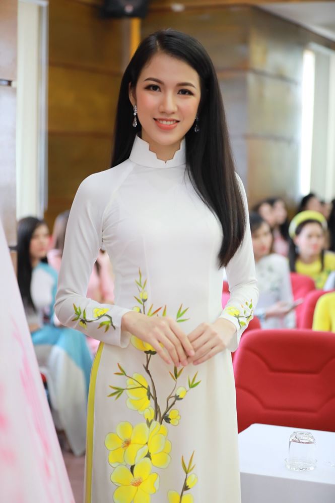 Tiết lộ về 2 BTV của VTV dự thi Hoa hậu Việt Nam 2018 - 1
