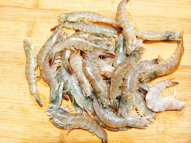 Tôm sốt me chua ngọt đưa cơm vô cùng, ngon không cưỡng được - 3