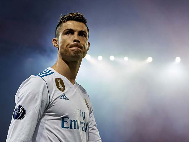 9 năm Ronaldo ở Real: Đến như một siêu sao, ra đi như một tượng đài