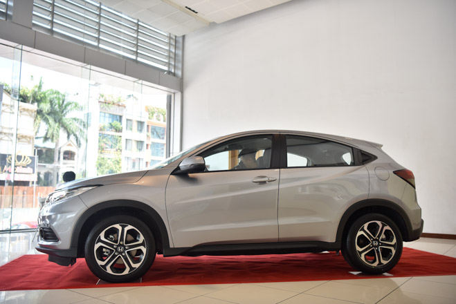 So sánh Ford Ecosport 2018 và Honda HR-V 2018: Tân binh liệu có làm nên chuyện? - 12