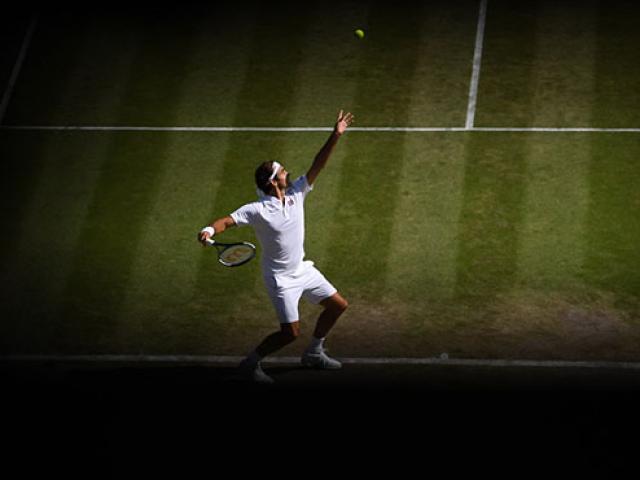 Kinh điển Wimbledon: Nadal - Federer mướt mồ hôi, Djokovic nở nụ cười