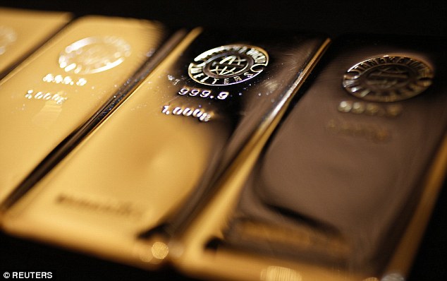 Thế giới cạn kiệt nguồn cung cấp vàng ngay trong năm tới? - 1
