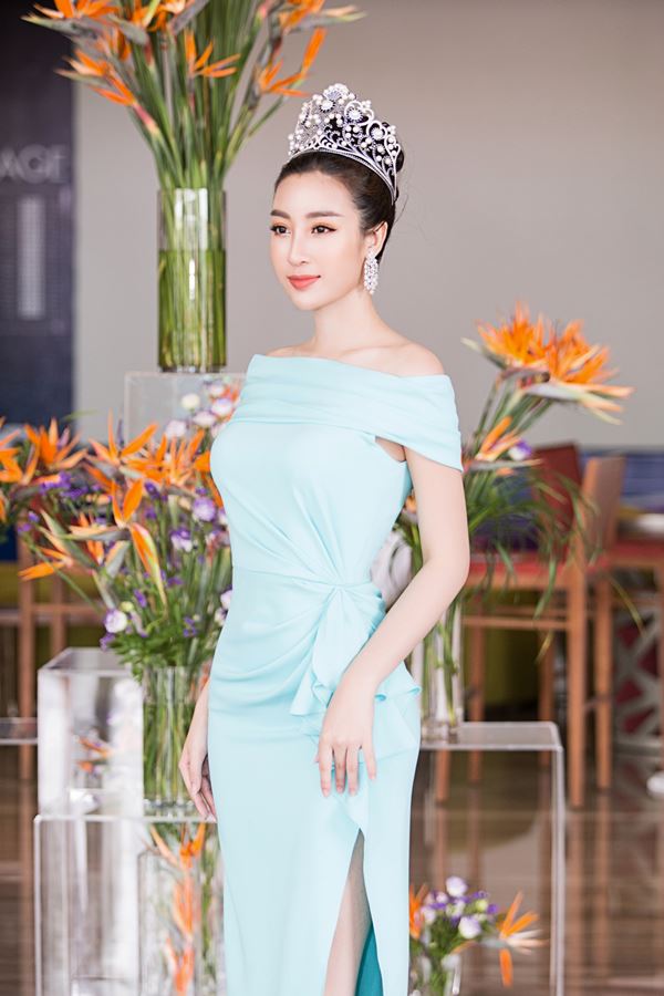 Angela Phương Trinh đeo găng tay giữa mùa hè, mặc đẹp nhất tuần - 6