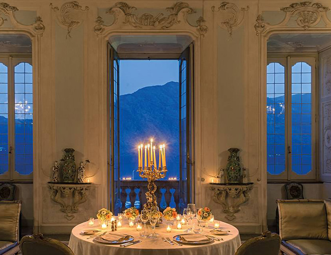 Bữa tối lãng mạn với khung cảnh nhìn ra hồ Como tuyệt đẹp