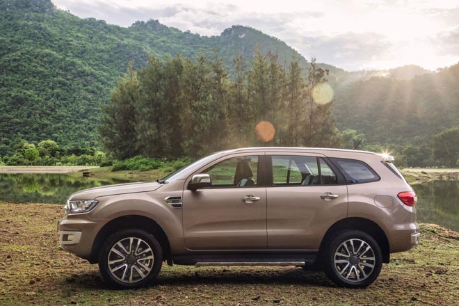 Ford Everest 2019 chính thức ra mắt, giá bán từ 910 triệu đồng - 15