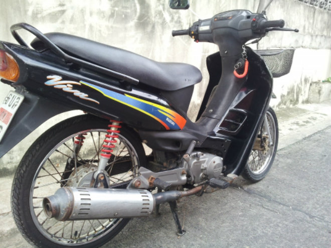 Suzuki Viva “ám ảnh” huyền thoại Honda Dream một thời - 4