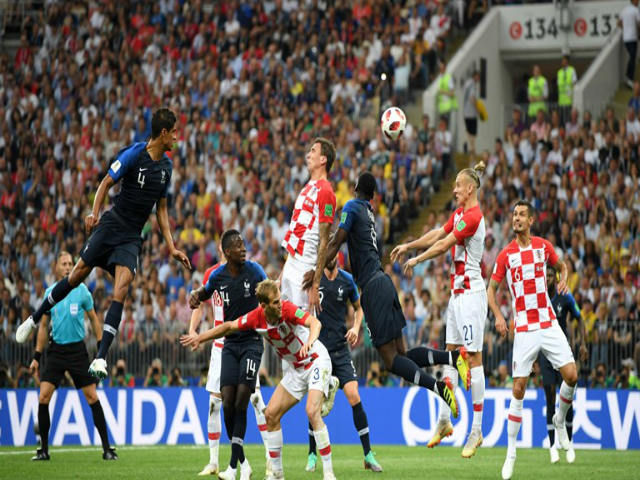 Chung kết World Cup, Pháp - Croatia: Siêu sao châm ngòi, phản lưới lãng xẹt