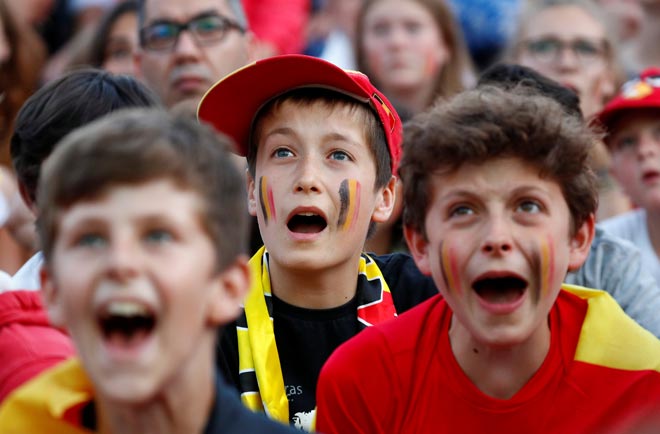 Anh - Bỉ tranh hạng 3 World Cup: CĐV &#34;Tam sư&#34; ngoan lạ thường, fan Bỉ &#34;khiêm tốn&#34; - 5