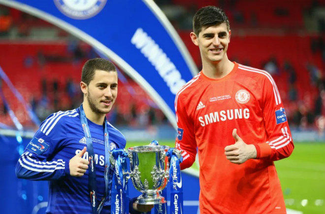 Conte bị sa thải, Chelsea &#34;ong vỡ tổ&#34;: Hazard thay Ronaldo, rủ Courtois đến Real - 1