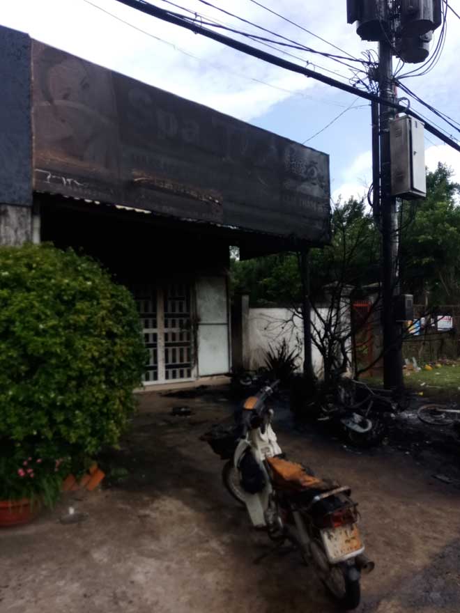 Sau tiếng nổ lớn, 2 công nhân điện lực ở Sài Gòn trọng thương - 1