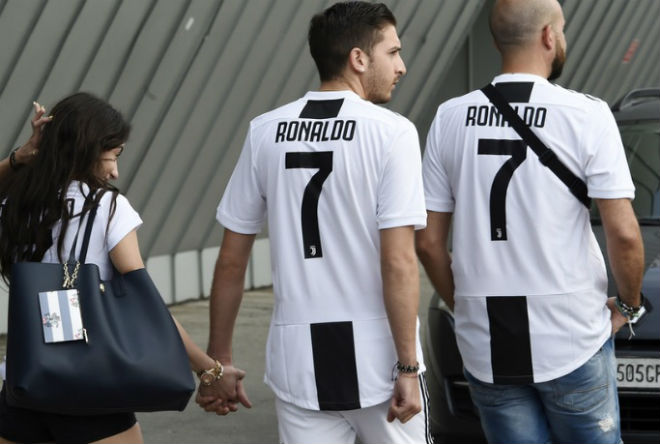 Ronaldo ra mắt Juventus: Tham vọng Scudetto, mơ vô địch C1, xem nhẹ Quả bóng vàng - 12