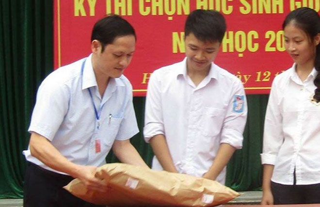 Gian lận điểm thi Hà Giang: Ông Vũ Trọng Lương vẫn đi làm bình thường - 2