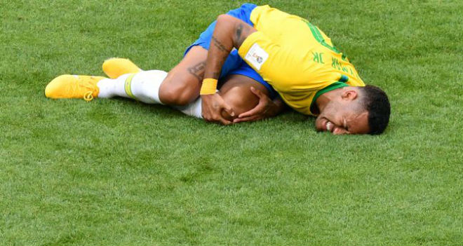 &#34;Ông trùm&#34; khét tiếng sau World Cup: Neymar từ anh hùng thành “gã hề” đáng xấu hổ - 3