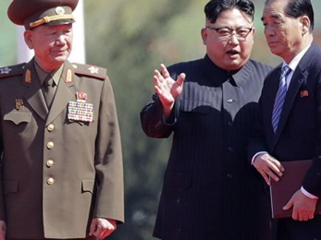 Vì sao Triều Tiên khẩn cấp triệu tập tất cả các đại sứ từ nước ngoài về nước?