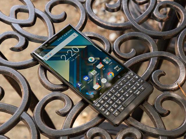 BlackBerry KEY2 Lite giá rẻ lộ diện kèm mã Luna