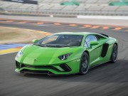 Tin tức ô tô - 1700 chiếc Lamborghini Aventador buộc triệu hồi vì lỗi tự động tắt máy