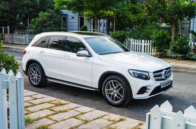 Giá xe Mercedes GLC300 cập nhật mới nhất - 1