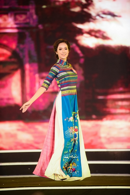 Chung khảo Hoa hậu VN: Lộ diện 25 cô gái tài sắc nhất miền Bắc - 1