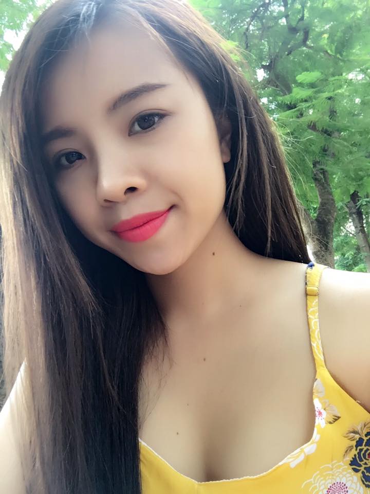 Liên Cave &#34;Quỳnh búp bê&#34; khoe eo thon, tiết lộ quan hệ với dàn hot girl World Cup - 14