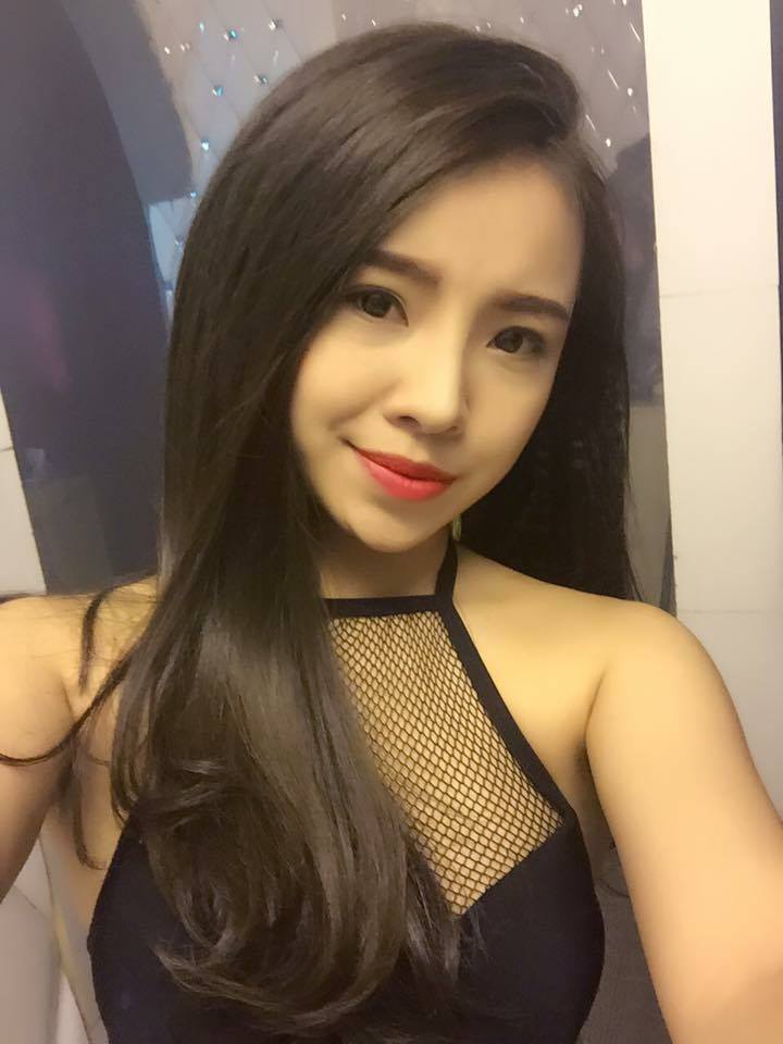 Liên Cave &#34;Quỳnh búp bê&#34; khoe eo thon, tiết lộ quan hệ với dàn hot girl World Cup - 13