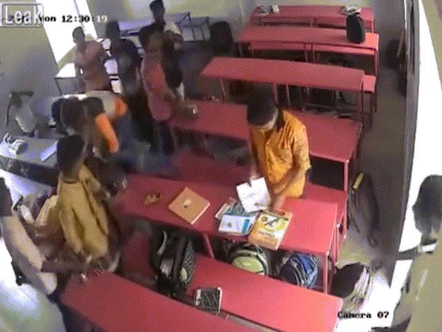 Ấn Độ: Hai cậu bé cãi nhau trong lớp và cái kết mất hai mạng sống