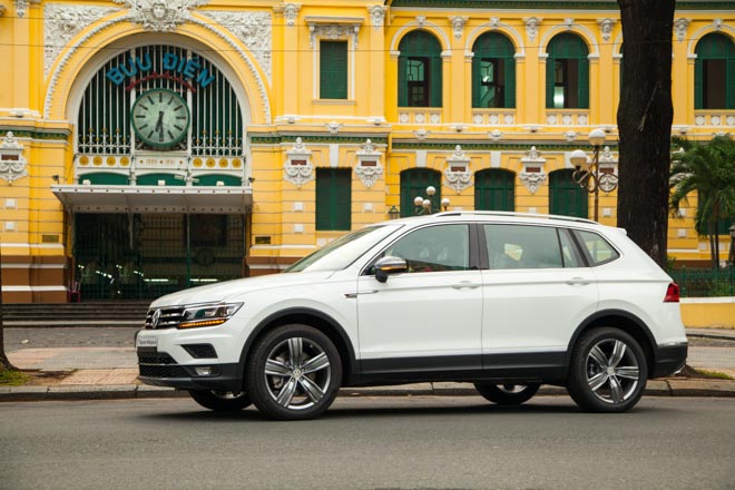 SUV 7 chỗ Volkswagen Tiguan Allspace về Việt Nam, giá từ 1,69 tỷ đồng - 2