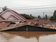 Thế giới - Vỡ đập thủy điện Lào: 24 giờ nỗ lực cứu đập bất thành