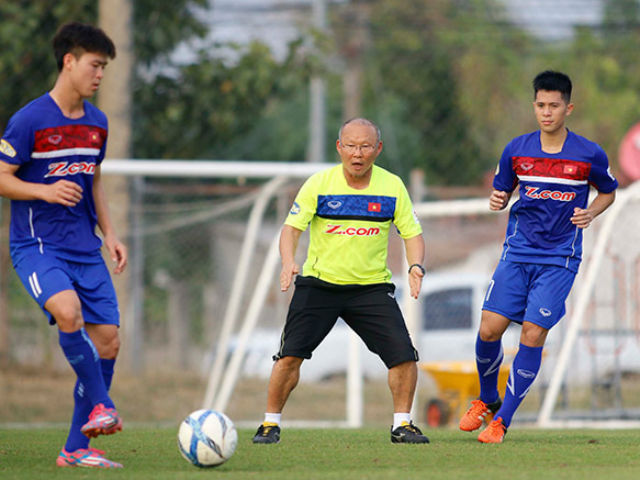 U23 VN: Thầy Park coi trọng cuộc chiến thủ môn, Công Phượng hẹn sớm trở lại