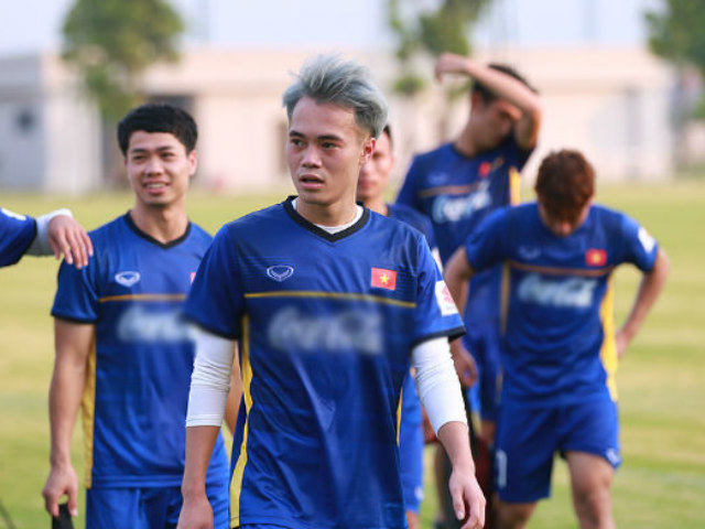 Hot boy U23 VN: Văn Toàn khoe tóc lạ quyết vượt qua Công Phượng