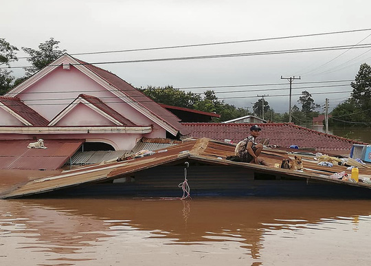 Vỡ đập thủy điện Lào: 24 giờ nỗ lực cứu đập bất thành - 1