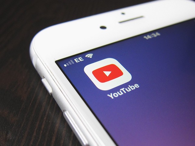 YouTube thêm tính năng Explore trên ứng dụng nền tảng iOS