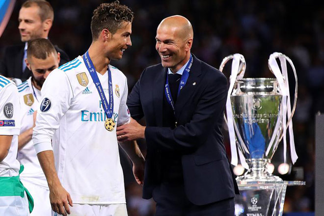 Zidane và Ronaldo bỏ Real Madrid: Hé lộ thâm cung bí sử &#34;Nhà trắng&#34; - 1