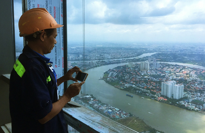 Lên đỉnh tháp tòa nhà cao &#34;chọc trời&#34; The Landmark 81 ngắm Sài Gòn 360 độ - 9