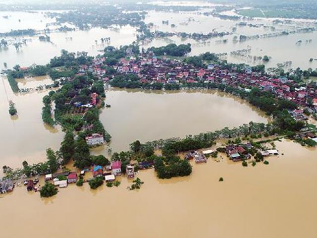 Vì sao không “vỡ đê có kế hoạch”, ngoại thành Hà Nội lại lụt nặng hơn năm 2017?