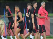 Bóng đá - MU gặp họa lớn: Học trò quay lưng, Mourinho &quot;tứ bề thọ địch&quot;