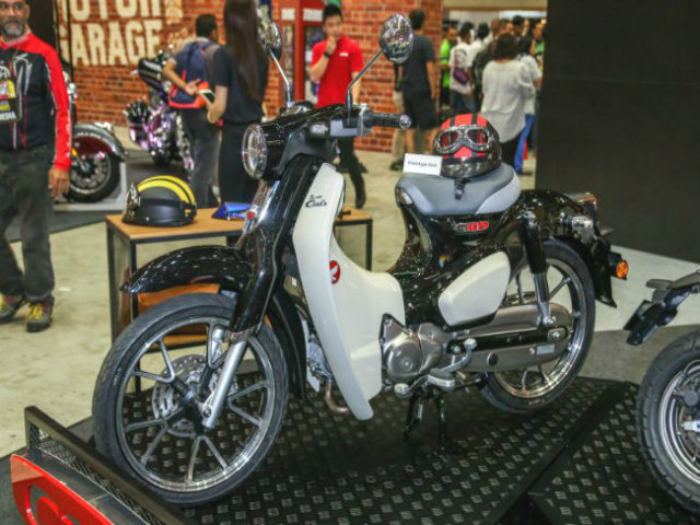 2018 Honda C125 Super Cub bản màu đen trắng đẹp phát mê