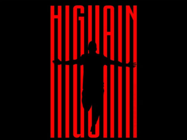 Milan nổ ”bom tấn” Higuain: Thỏa thuận khó cưỡng, đình đám như Ronaldo