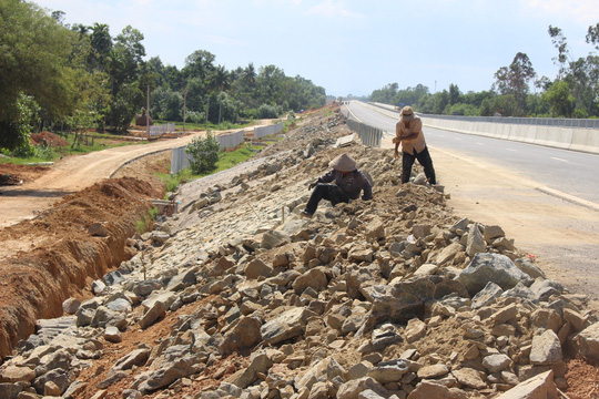 Bộ trưởng Nguyễn Văn Thể: Cao tốc mới thảm mà chạy lộc cộc, sau này thế nào? - 2