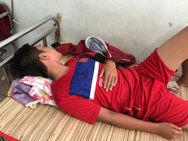 Vì sao phải nghỉ ngơi khi viêm tinh hoàn sau quai bị? - 1