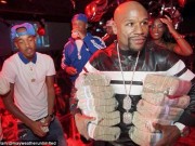 Thể thao - Mayweather quá ngông: Đồng hồ 418 tỷ VNĐ, ném tiền như mưa cho vũ nữ