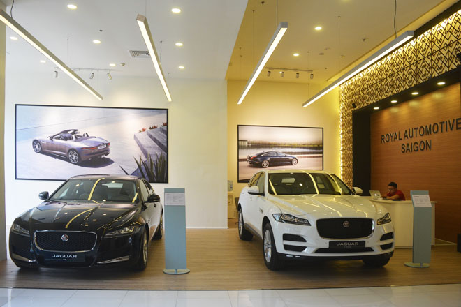 Jaguar Land Rover mở thêm showroom mới tại TP.Hồ Chí Minh - 2