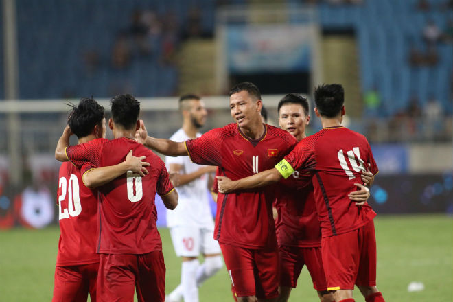 U23 Việt Nam thắng Palestine: Công thức U23+3 chuẩn, “Phượng nở hoa” - 1