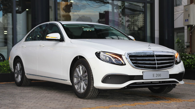 Giá xe Mercedes cập nhật tháng 9/2018: Bổ sung thêm S-Class mới - 2