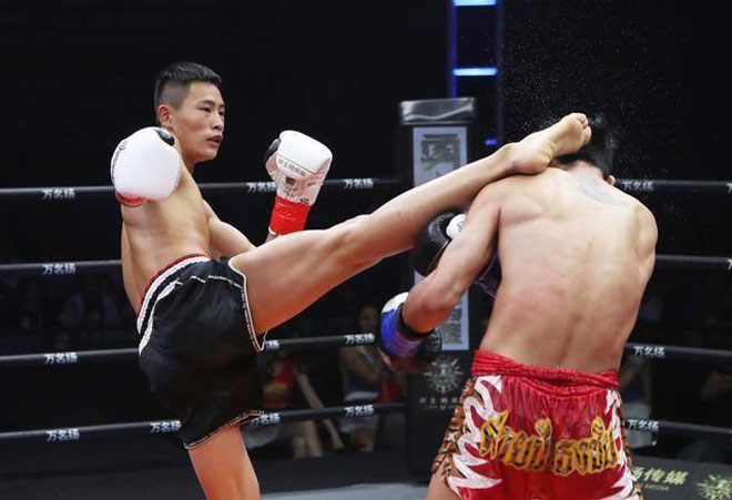 Từ Hiểu Đông vỡ đầu khâu 26 mũi: Xấc láo bị 4 võ sỹ boxing &#34;tập kích&#34; - 2