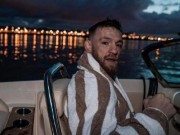 Thể thao - Tin nóng võ thuật 6/8: McGregor nửa đêm bơi biển tập đấu Khabib