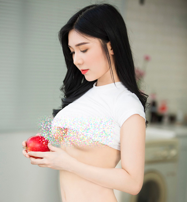 Thậm chí, hot girl còn bị một số người nhắn tin dọa đánh vì làm phiền các tuyển thủ. Sau ồn ào với tuyển U23 Thanh Bi tiếp tục gây chú ý khi tham gia bộ phim &#34;Người phán xử tiền truyện&#34; và một vài bộ ảnh gợi cảm trên trang cá nhân.&nbsp;