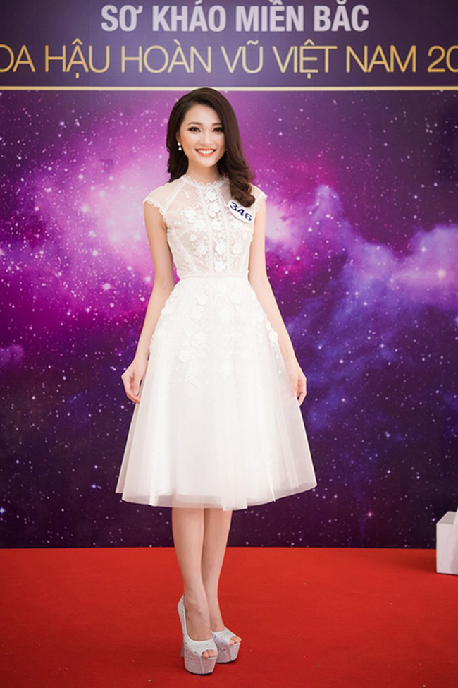 Ngọc Nữ từng đi thi Hoa hậu Hoàn vũ Việt Nam 2017 và lọt vào Top 10.
