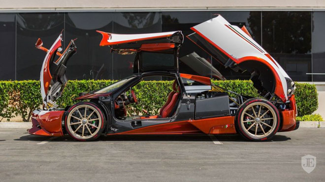 Pagani Huayra &#34;hàng lướt&#34; được rao bán khi chỉ mới lăn bánh 8km - 2